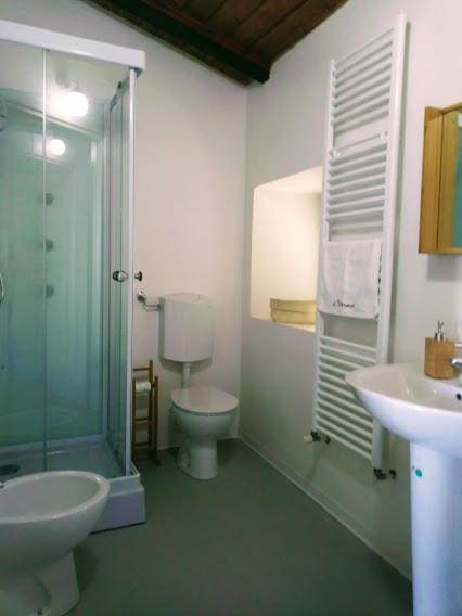 Il Pettirosso Hotel Castellamonte Buitenkant foto